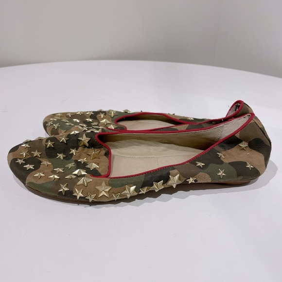 Ash flats size 38 camouflage with gold metal star accents ans red cord trim - Picture 3 of 5